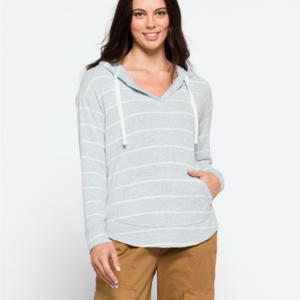 Large brushed knit hoodie